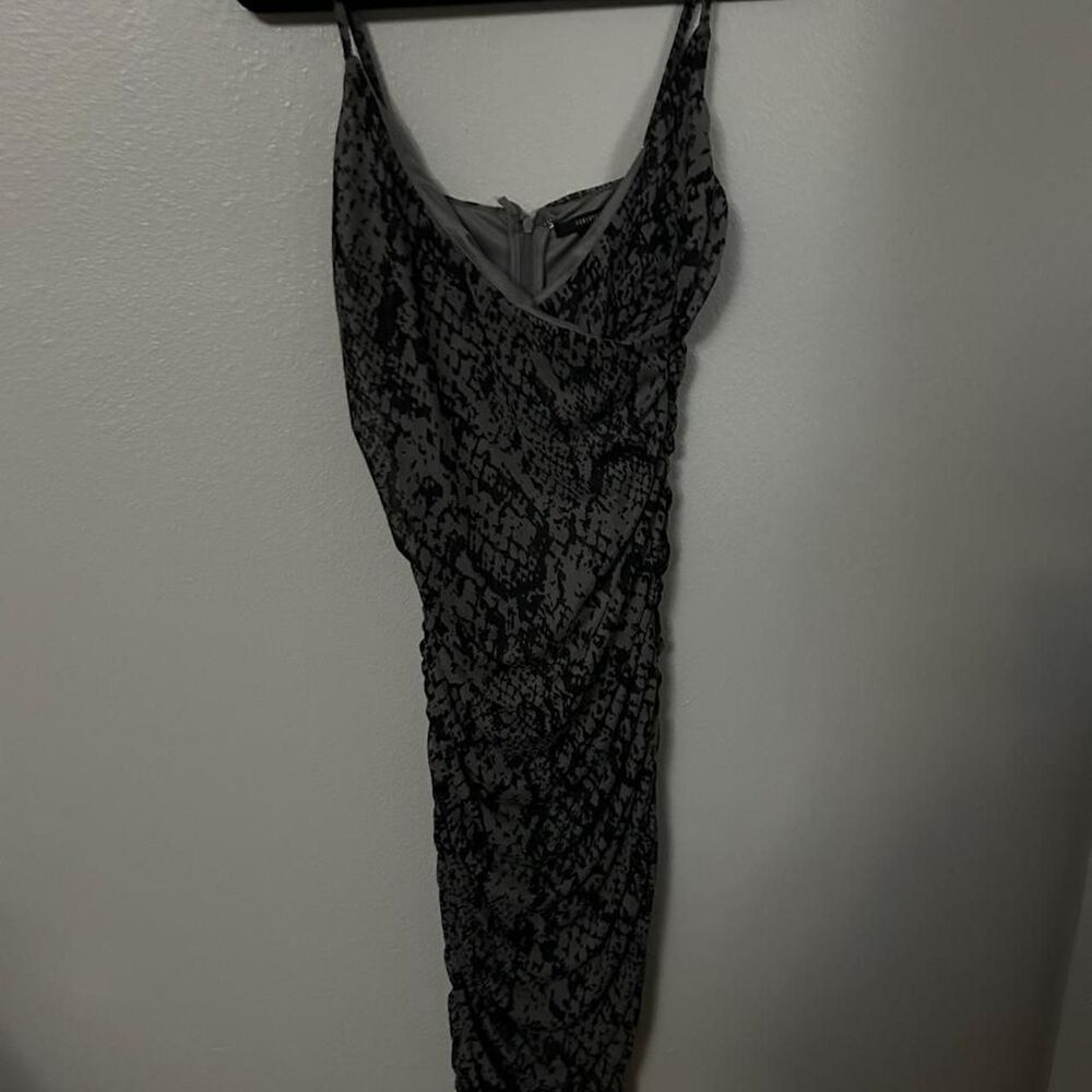 Forever-21 Women's Grey and Black Dress